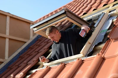 Pose de fenêtres de toit Velux à Dainville